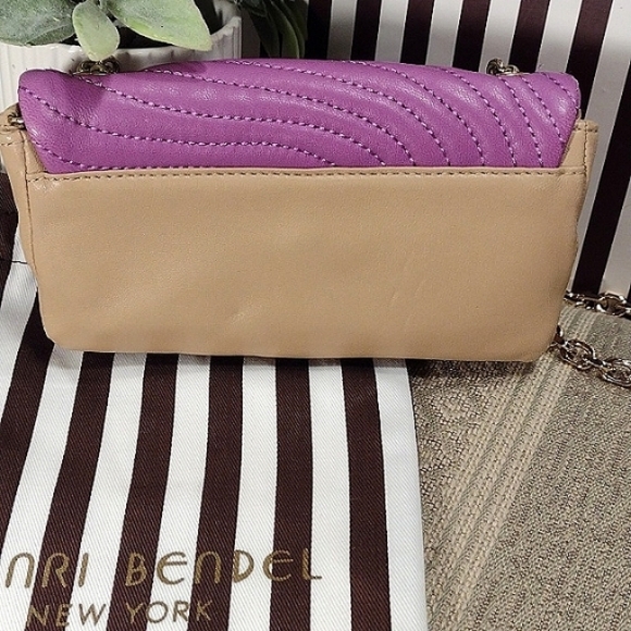 HP🎉Henri Bendel No 7 Mini quilted crossbody bag - Picture 3 of 14